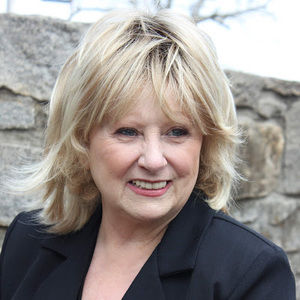 Meet your Posher, Paulette w